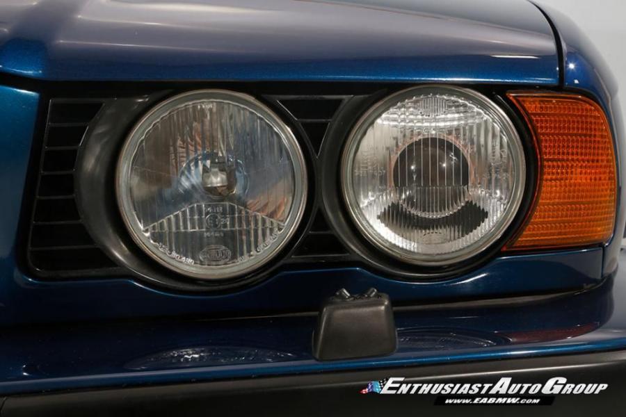 Детали экстерьера BMW M5 Touring (Avus Blue) (WBSHJ91070BL01767) (E34) 1994 года  (фото 59 из 100)